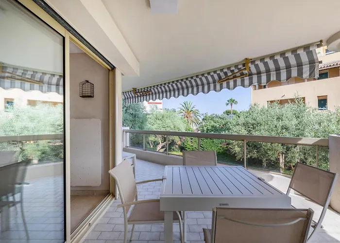 Tanit Piscine, 6 Couchages, Parking