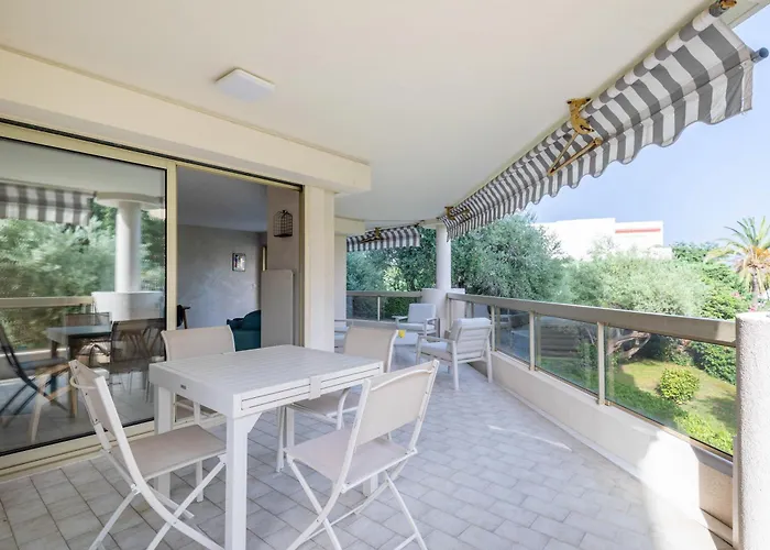 Tanit Piscine, 6 Couchages, Parking